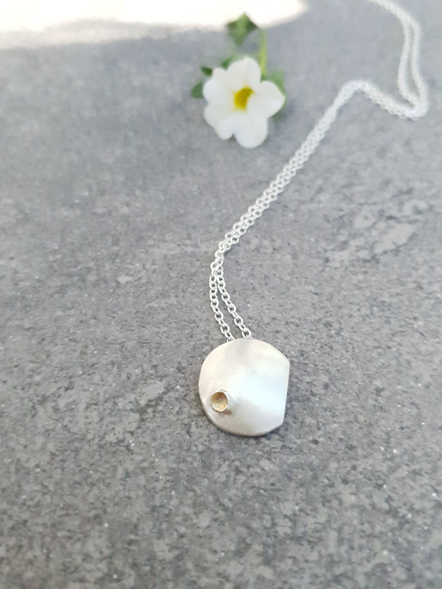 Full Moon / citrine / necklace