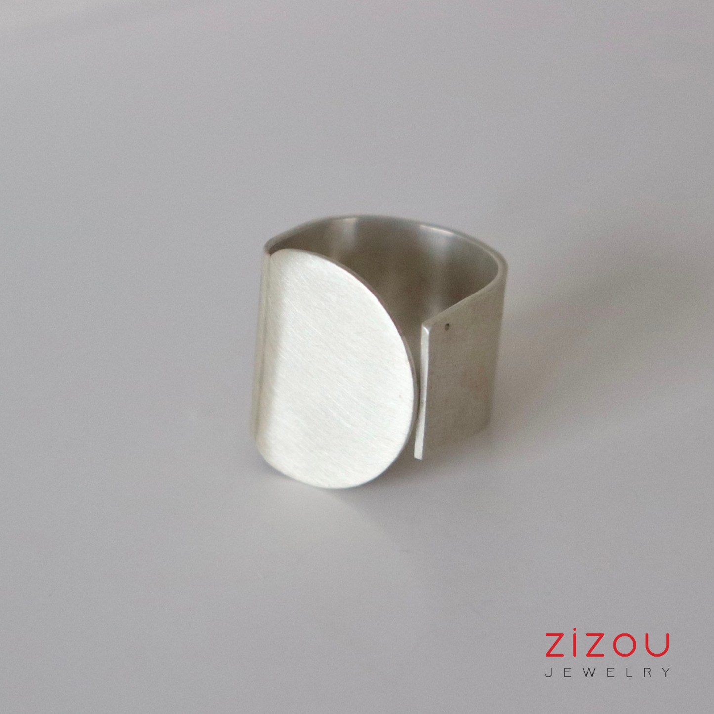 On the Moon / ring