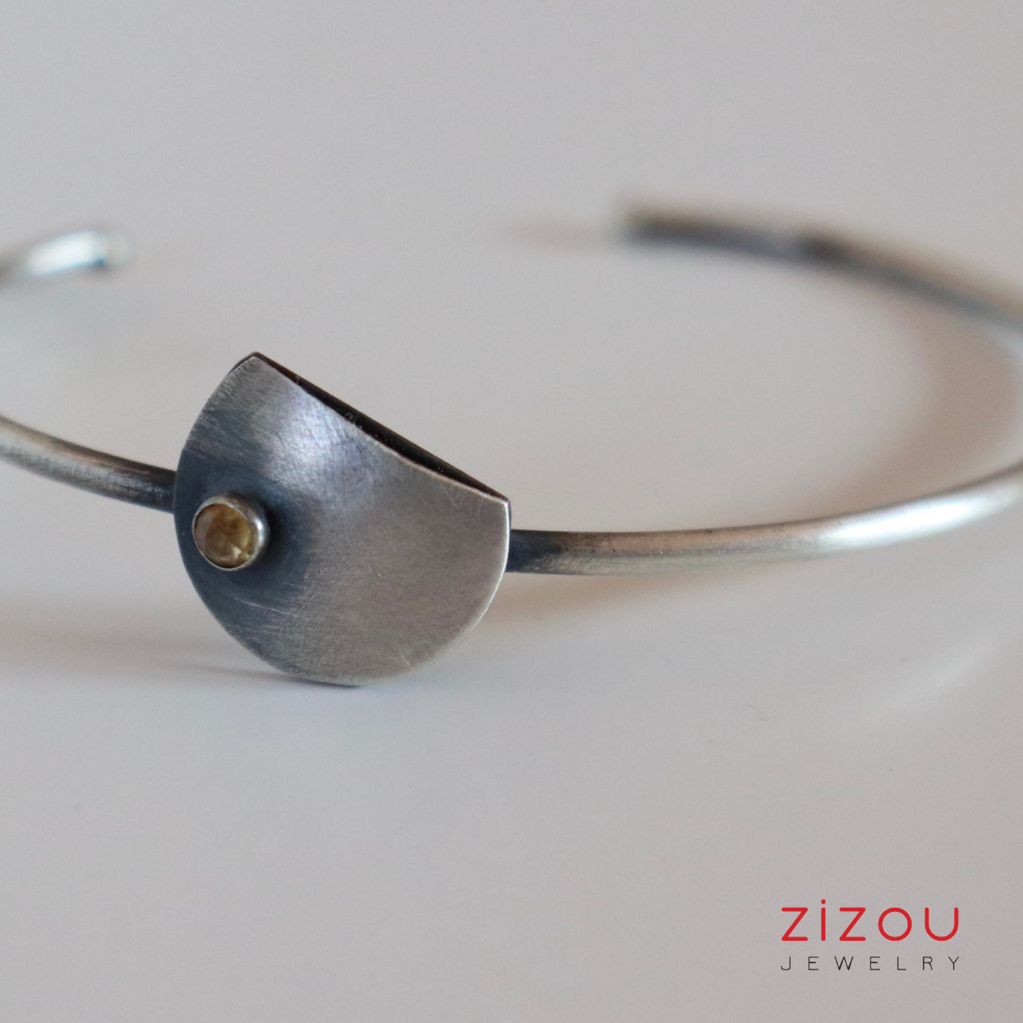 The Moon / citrine / bracelet