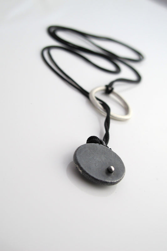 1of1 / necklace