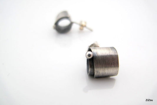 SWRL / earrings