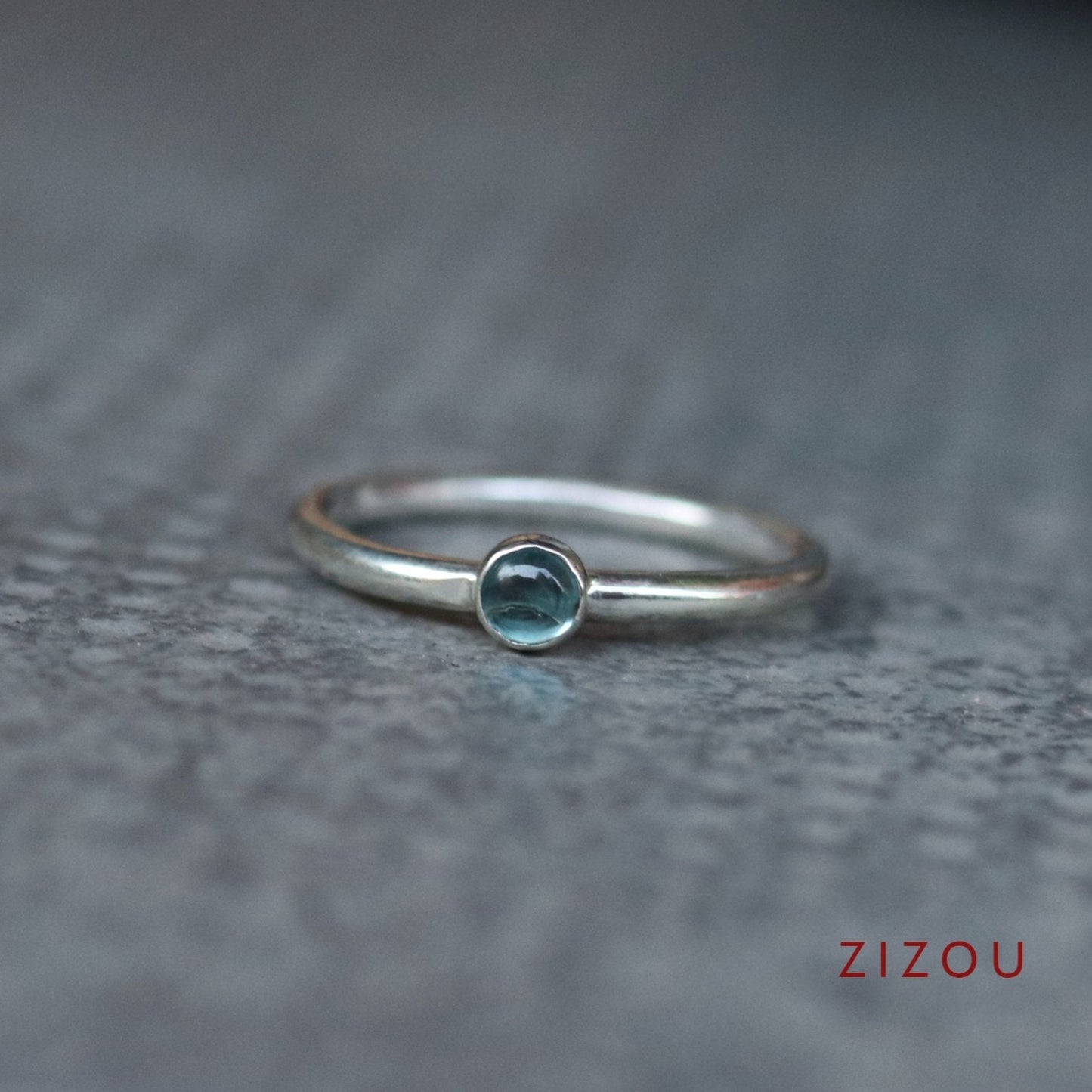Minimal / TOPAZ / round / ring