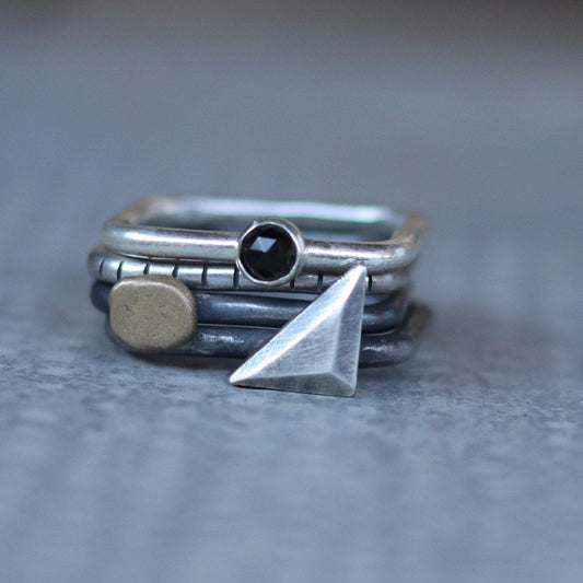 4U1 Escape the ordinary II / square/ ring