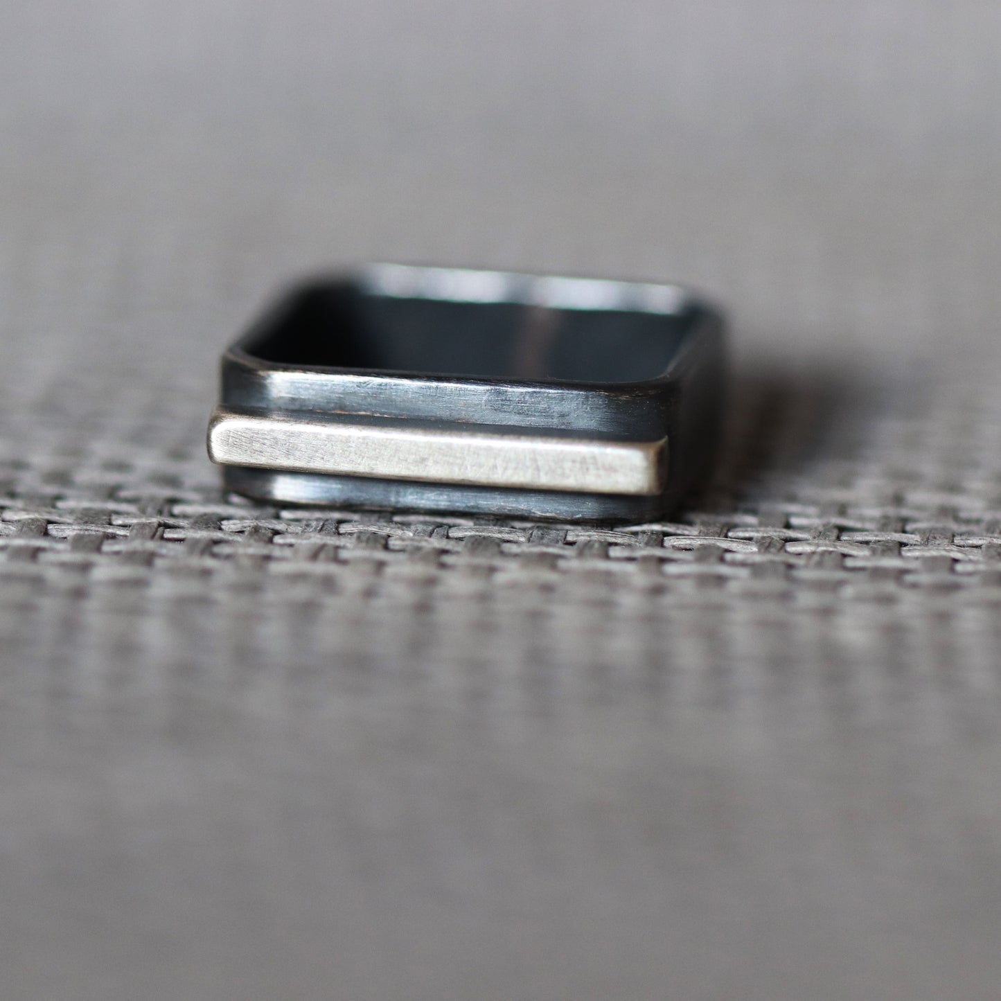 Lines / square / ring