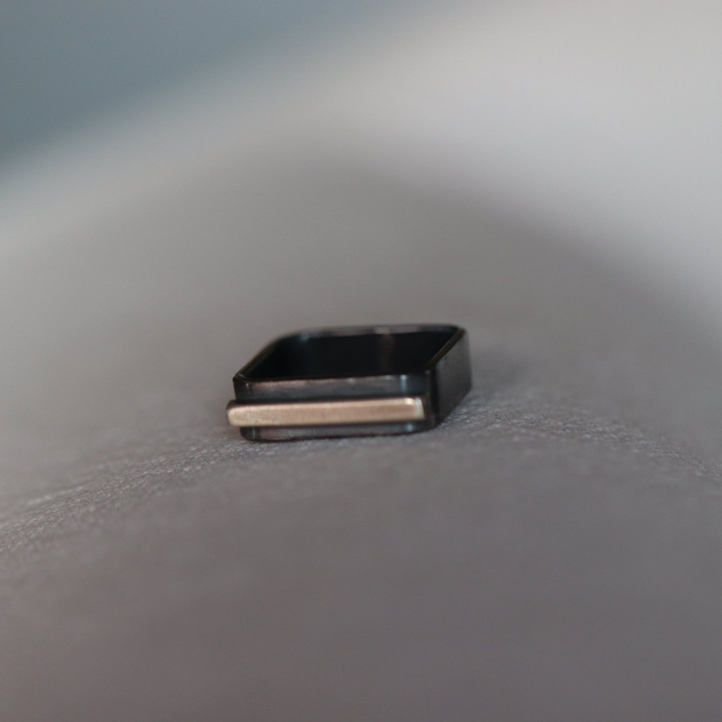 Lines / square / ring