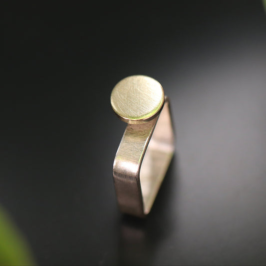 The SUN / ring