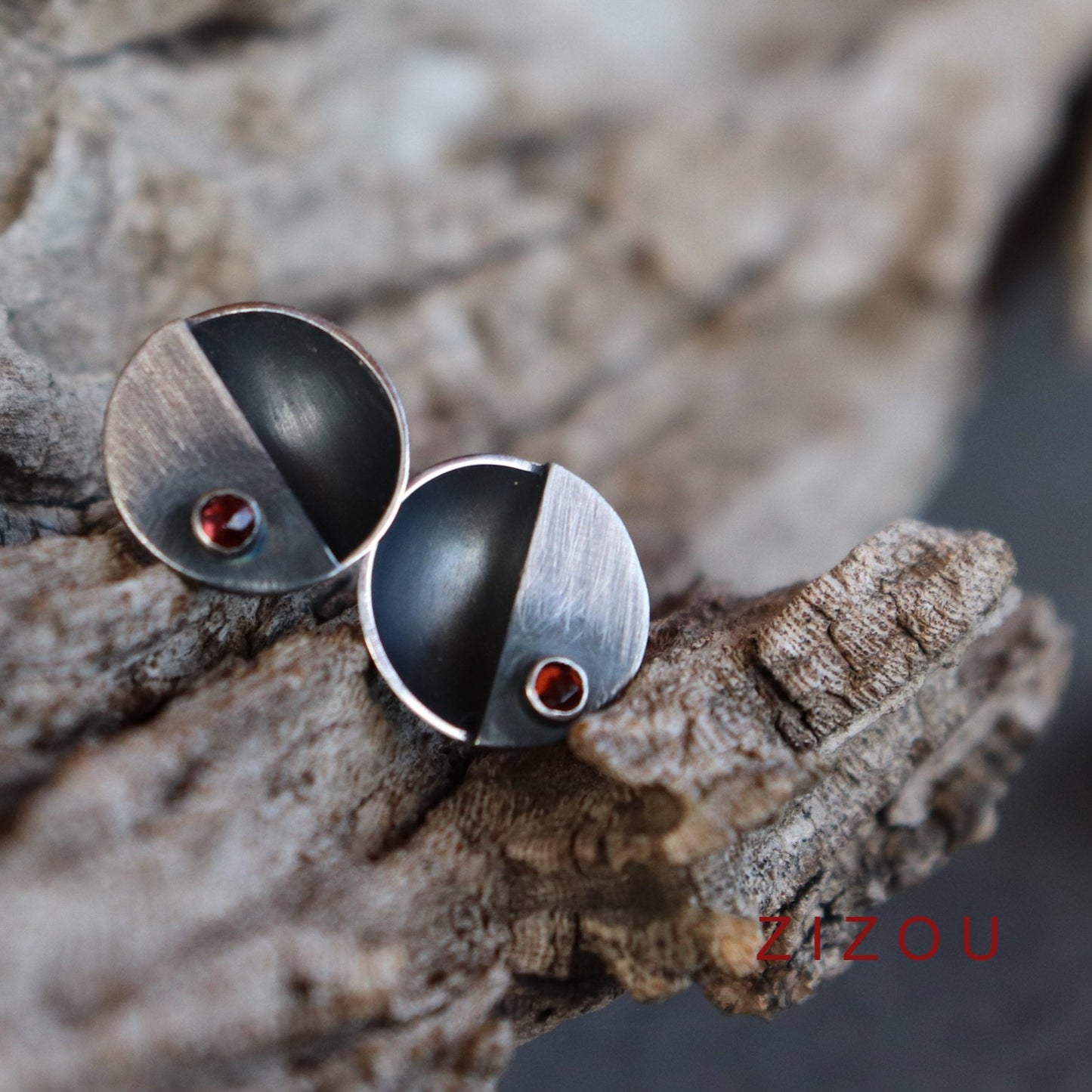 Moon phases / stud earrings