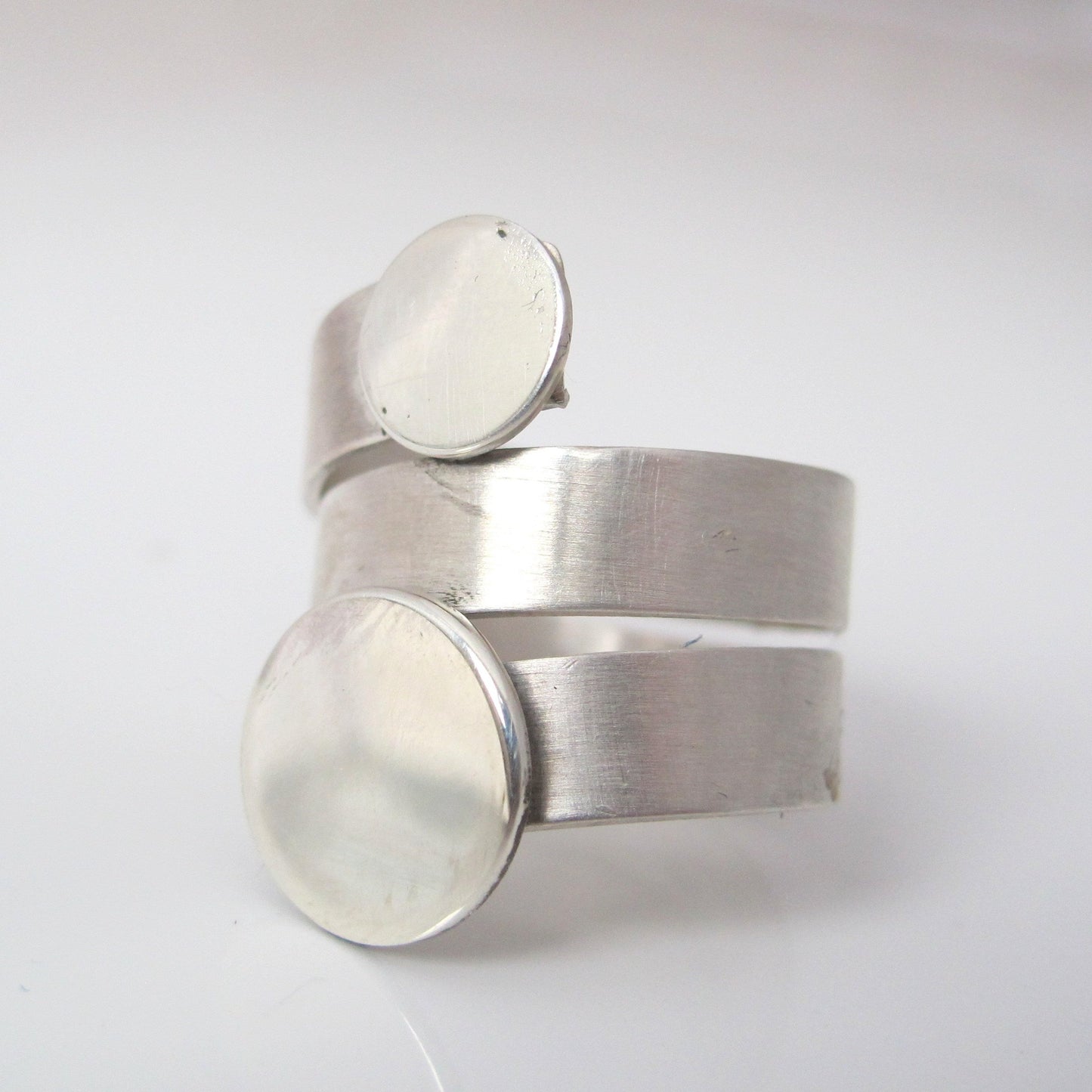SWRL with dot / ring