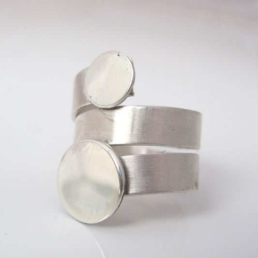 SWRL with dot / ring