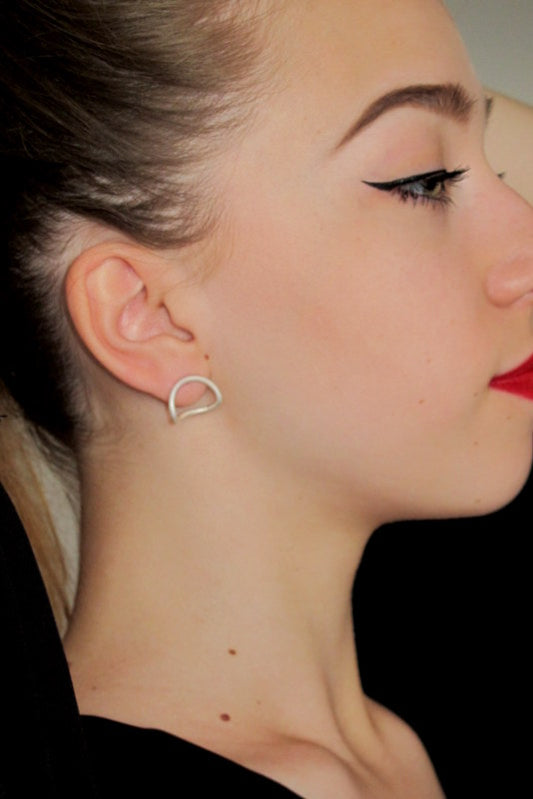 Oval outside / earrings