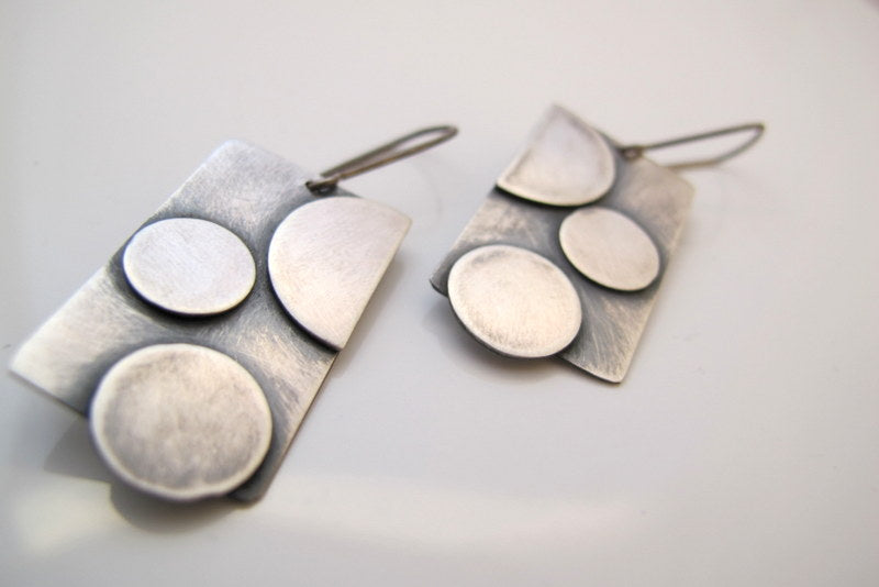 Dots M / earrings