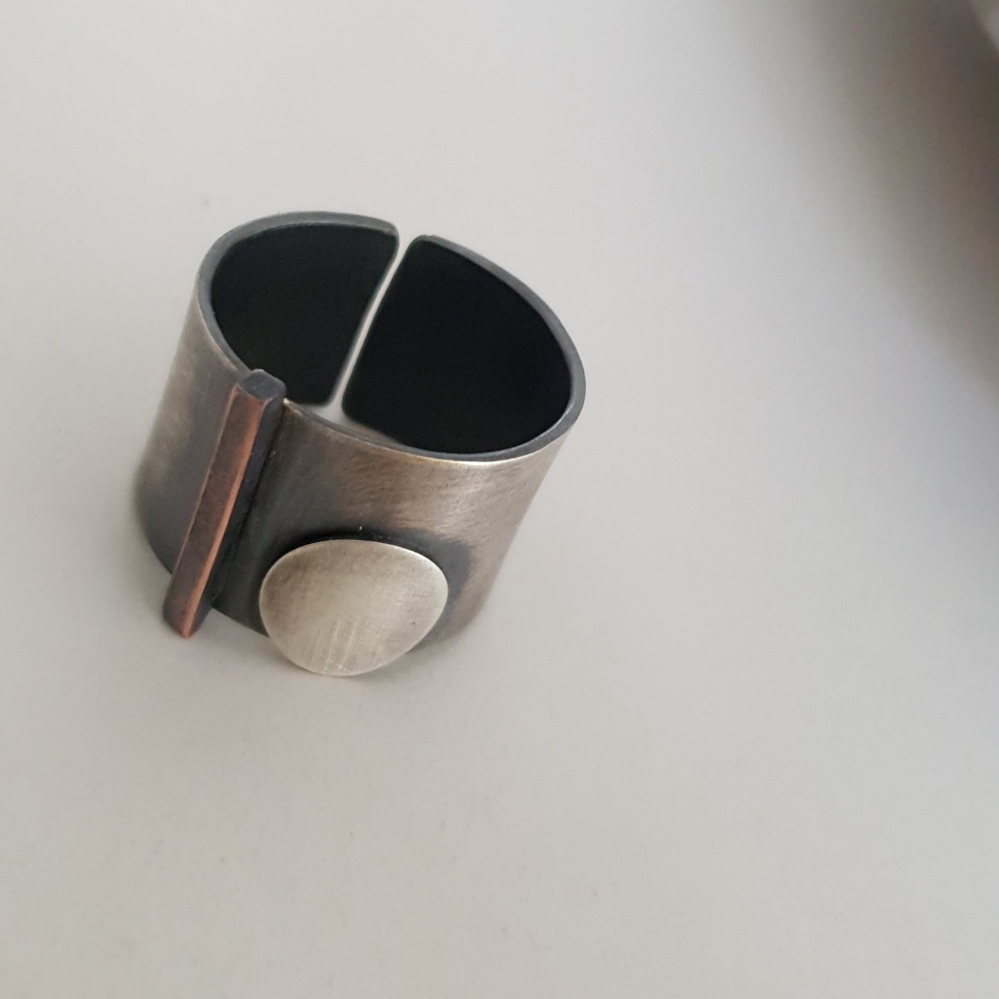 Dot / ring