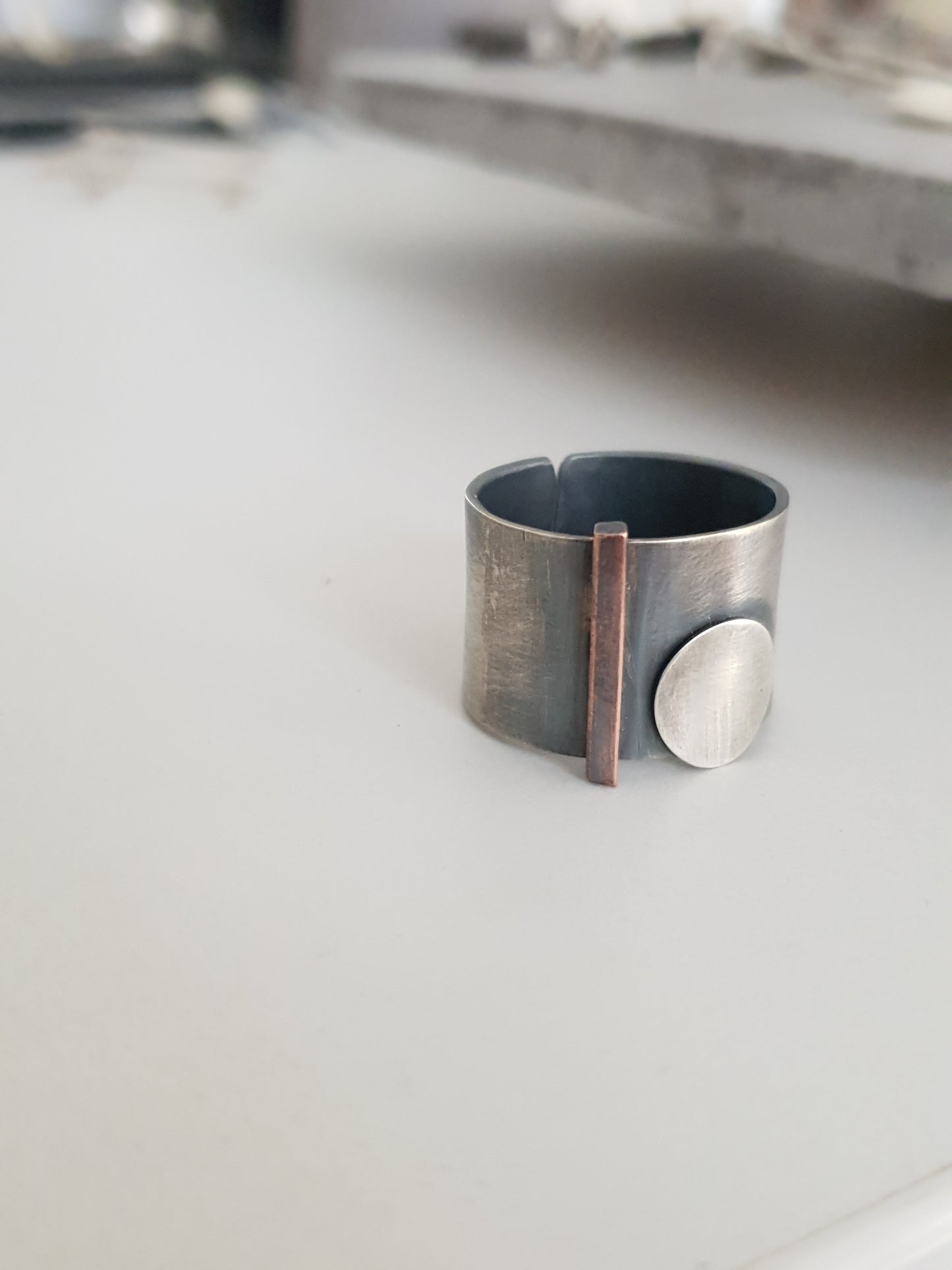 Dot / ring