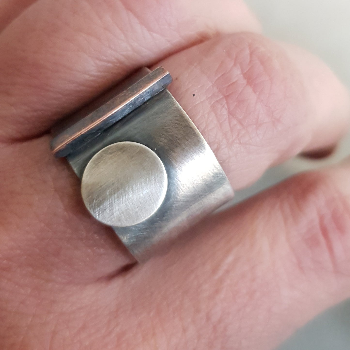 Dot / ring