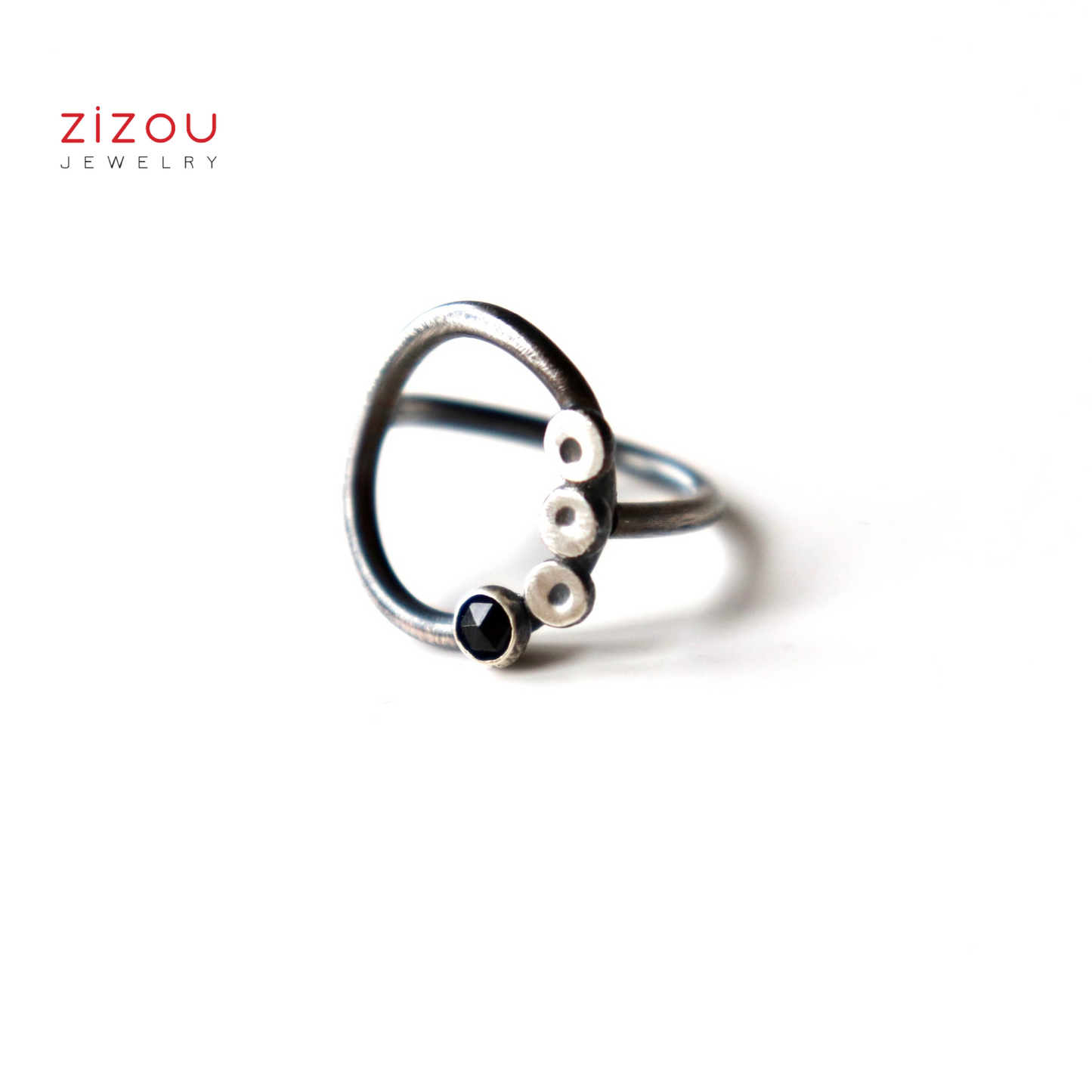 BuBBles / Black spinel / ring
