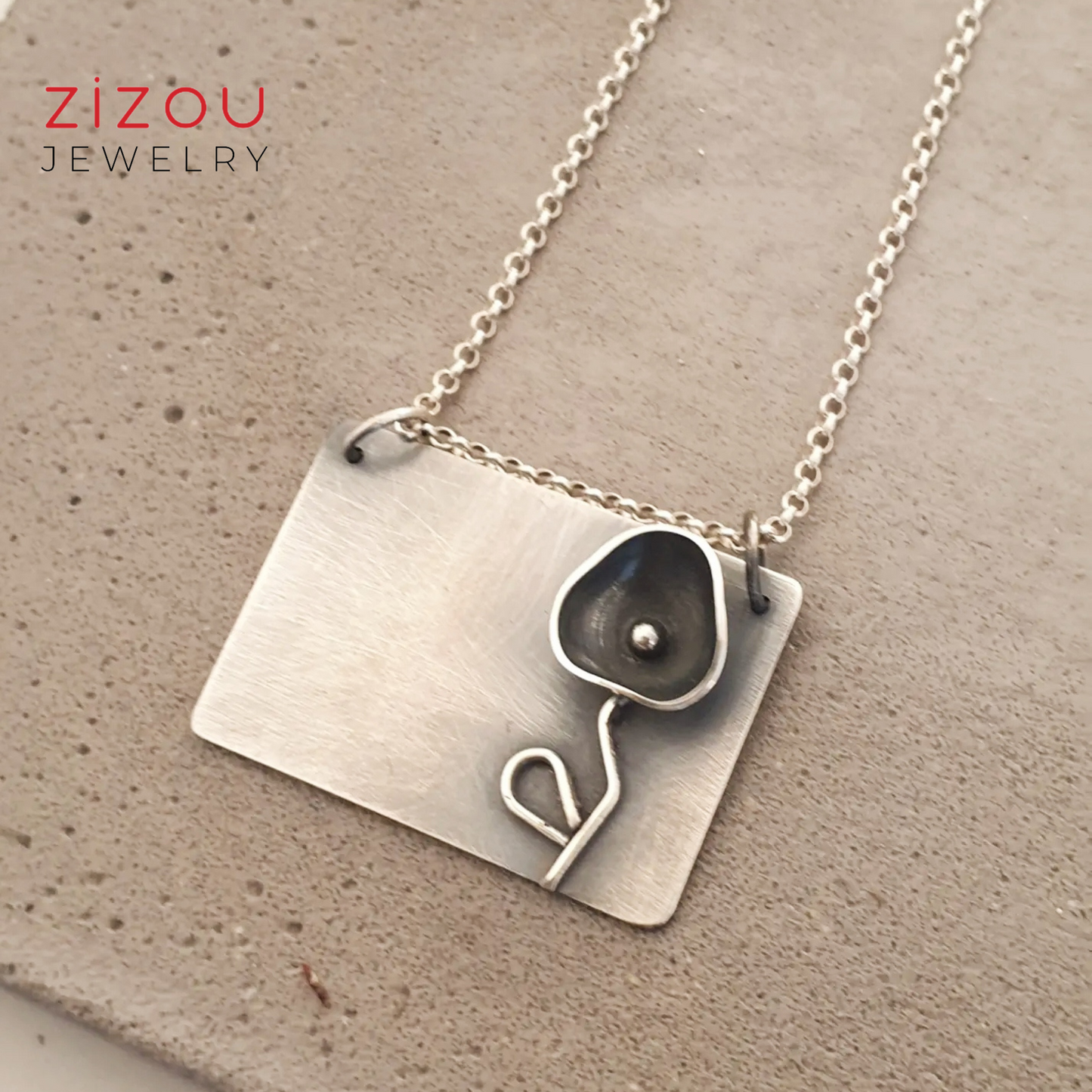 Black flower / necklace