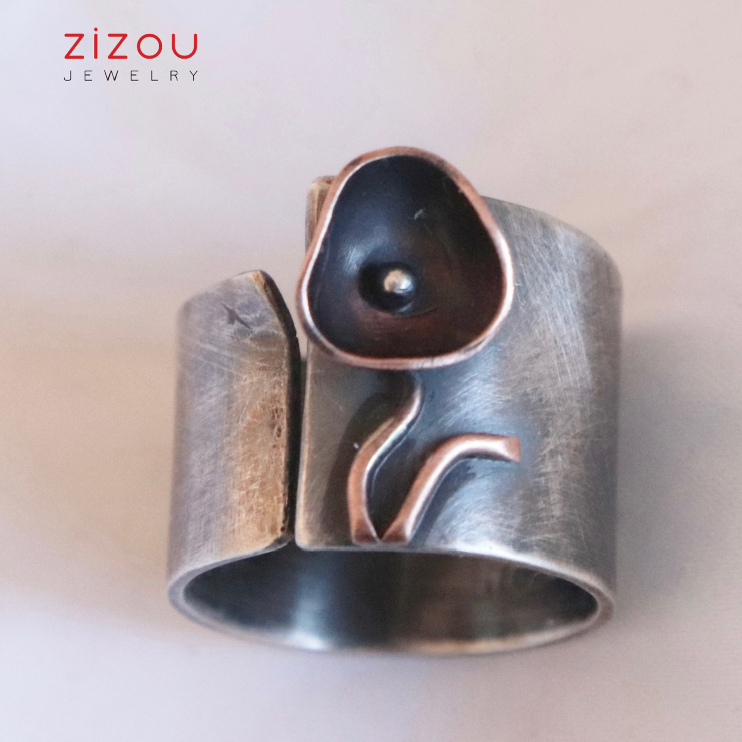 Black flower / metal mix / ring