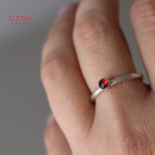 Minimal / garnet / round / ring