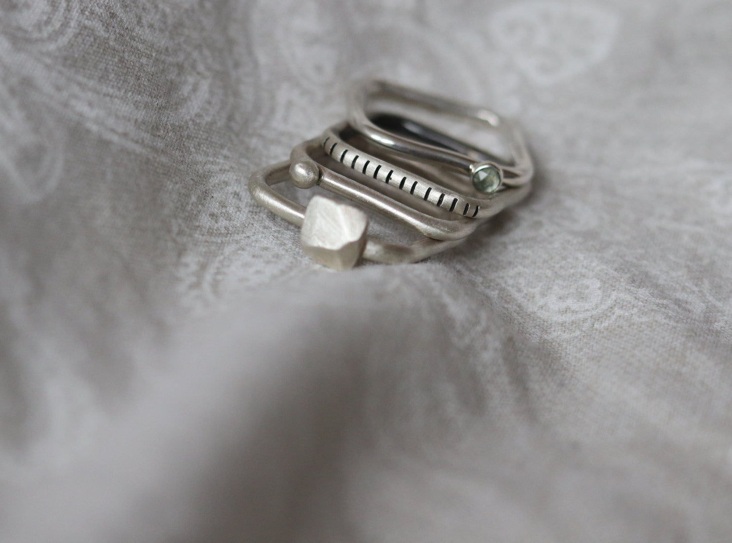 4U1 Spring vibes / prehnite / square/ ring