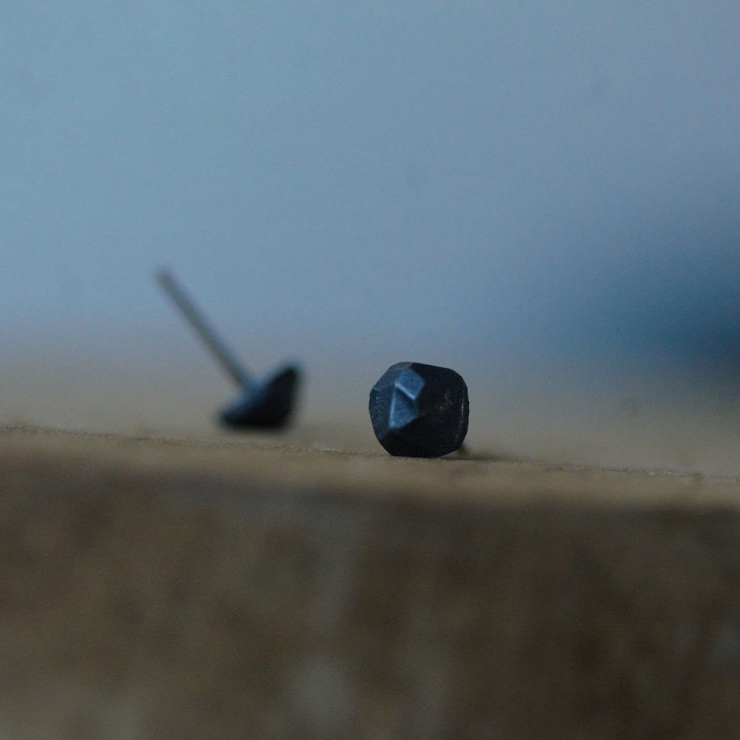 Stones S / Black / earrings