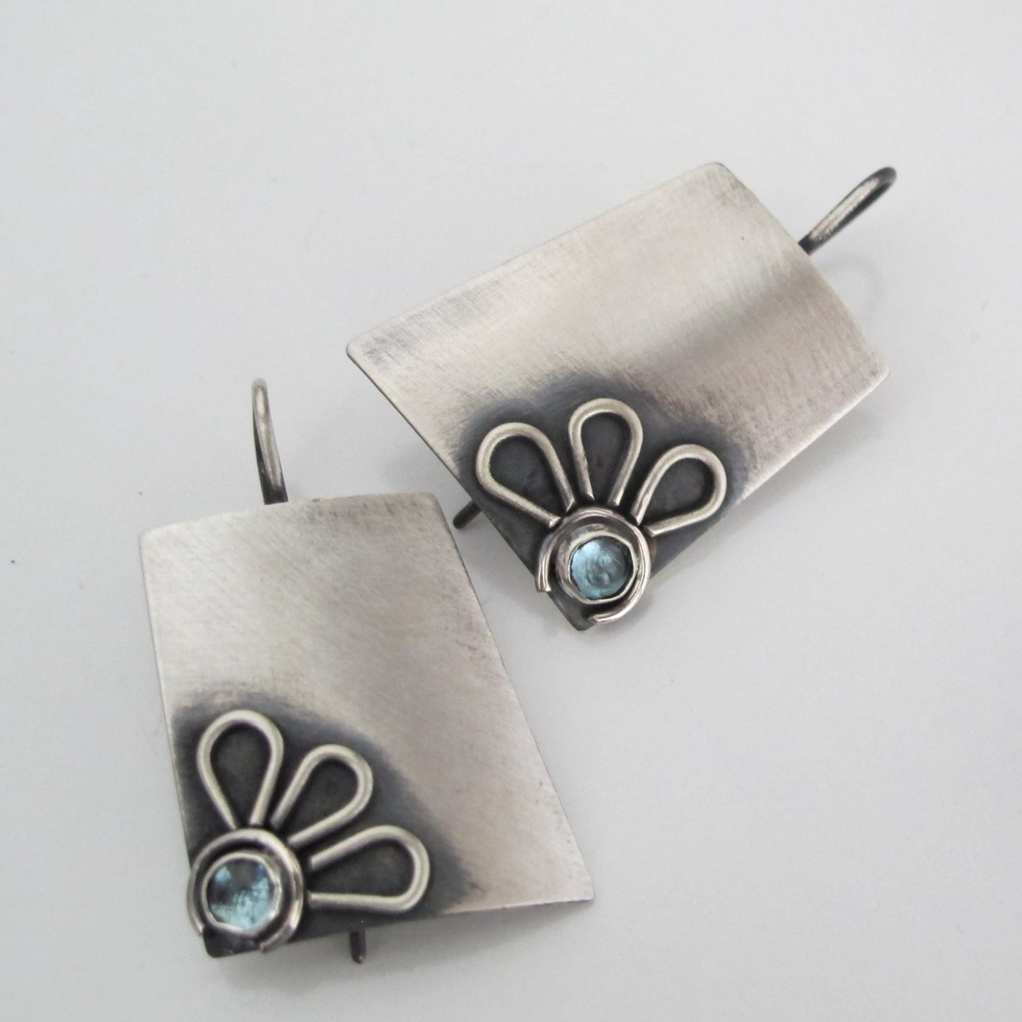 Daisy / Topaz / Earrings
