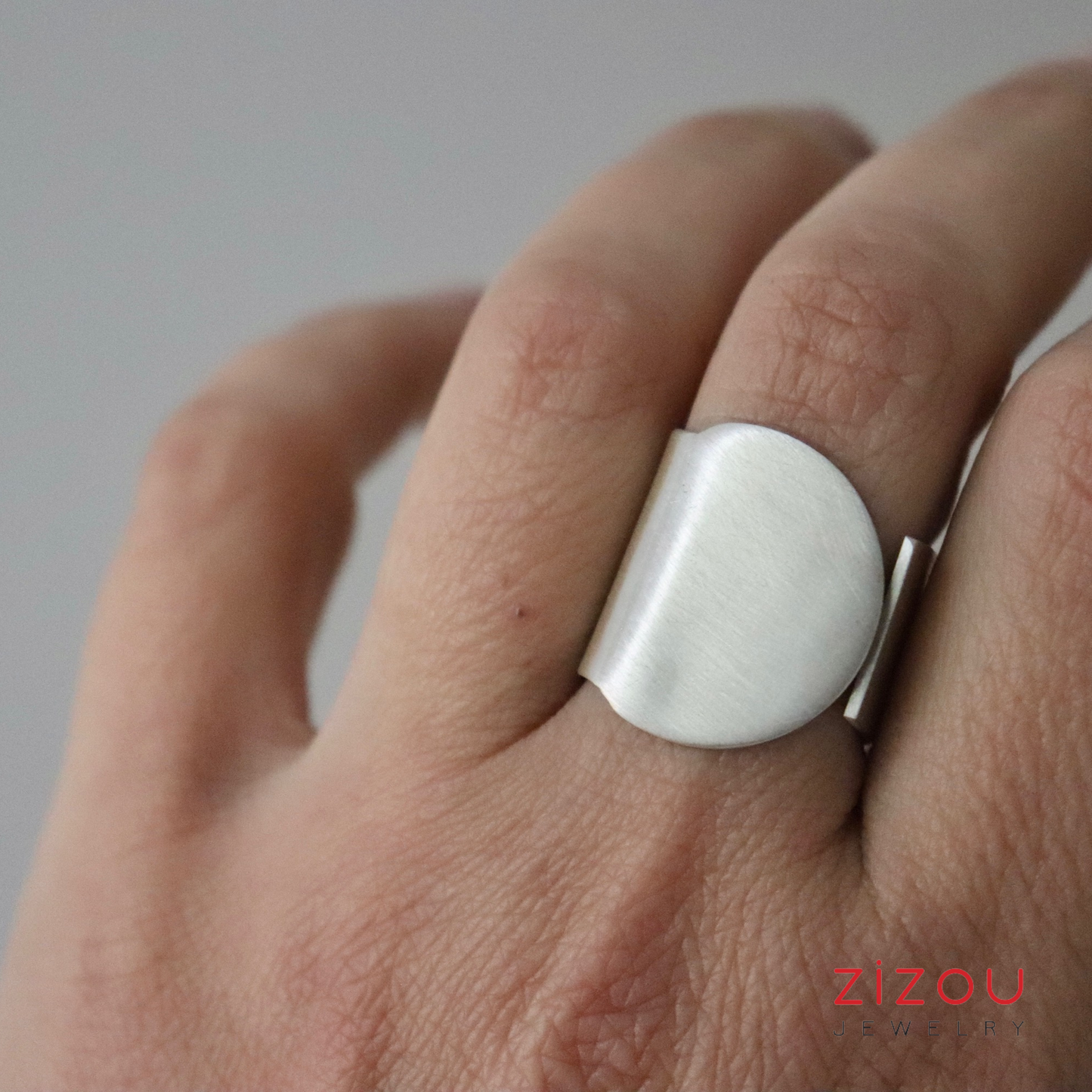On the Moon / ring