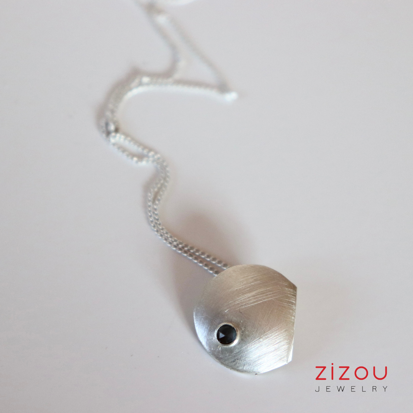 Full Moon / moonstone grey / necklace
