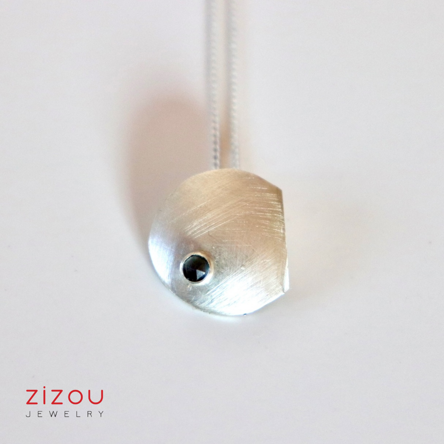 Full Moon / moonstone grey / necklace