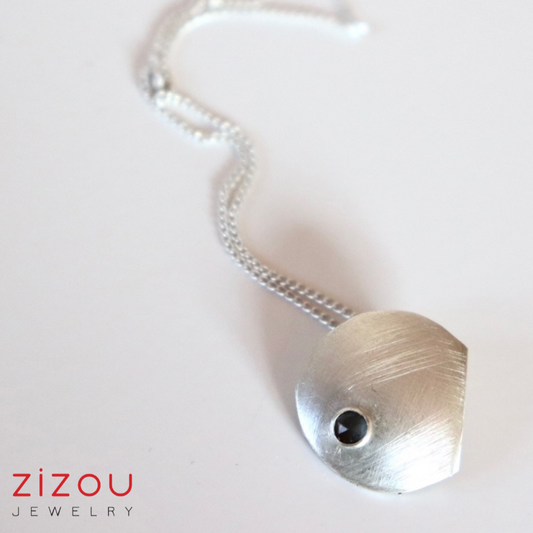 Full Moon / moonstone grey / necklace