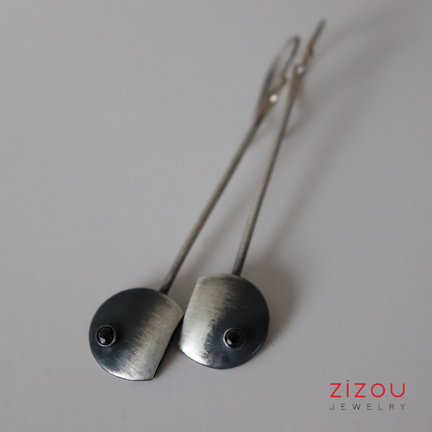 The Moon / Black spinel / earrings