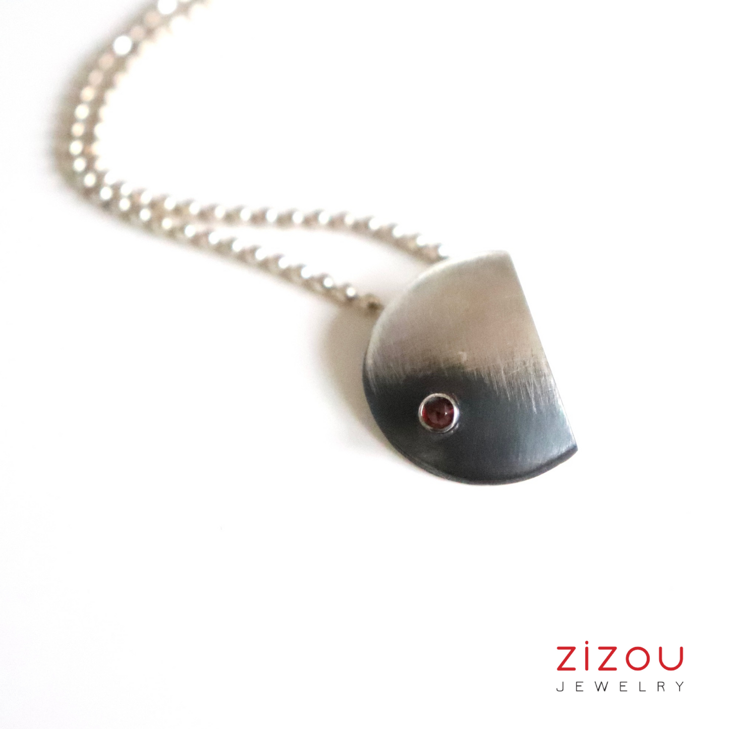 The Moon / garnet / necklace