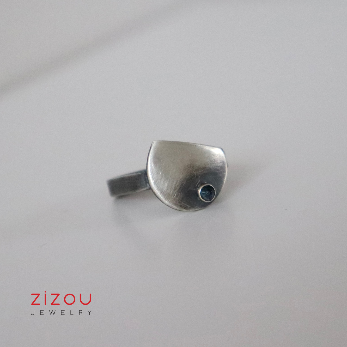 The Moon / topaz / ring