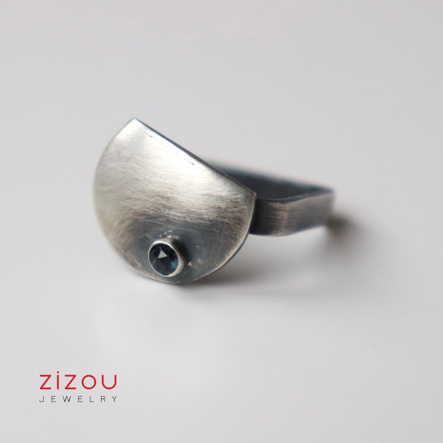 The Moon / topaz / ring
