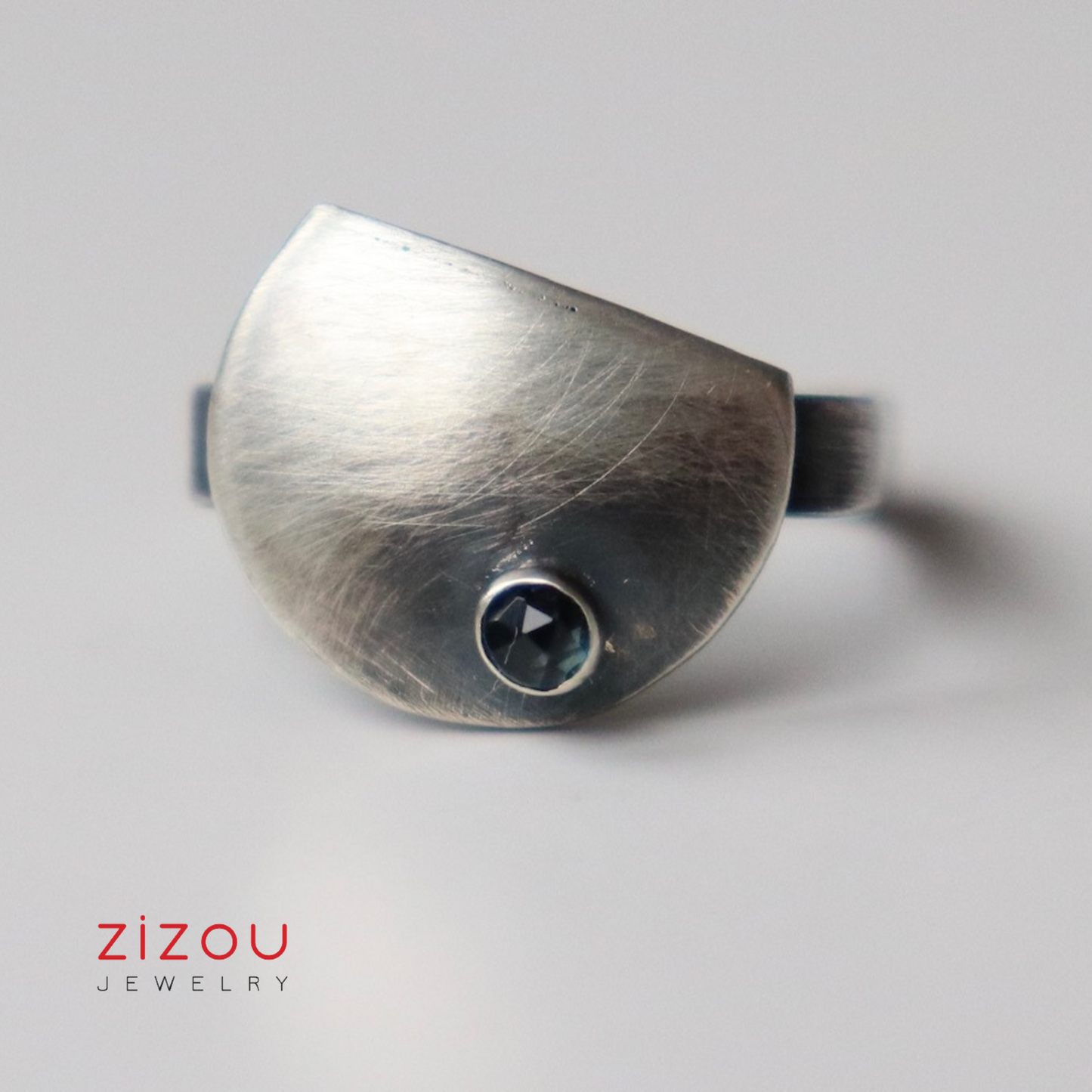 The Moon / topaz / ring