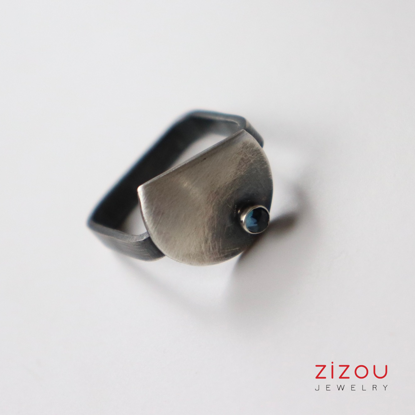 The Moon / topaz / ring