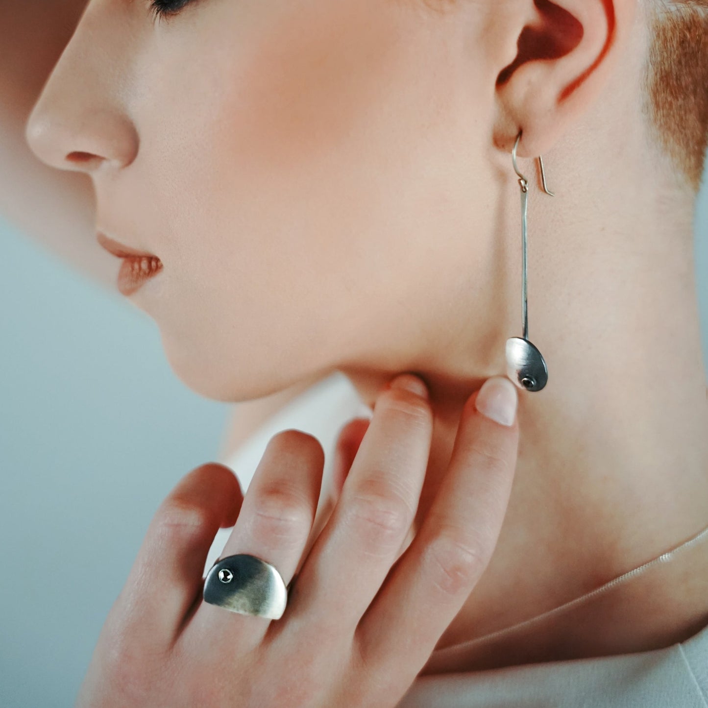 The Moon / Black spinel / ring