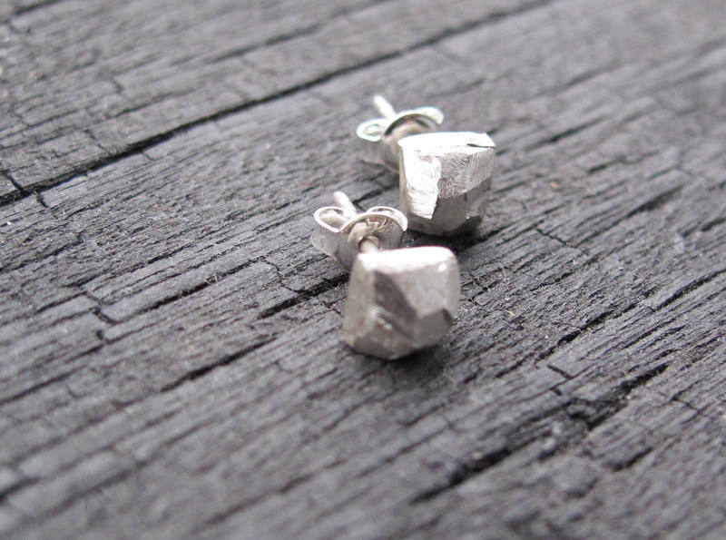 Nuggets / earrings