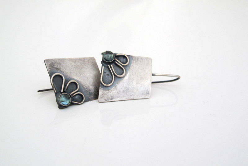 Daisy / Topaz / Earrings