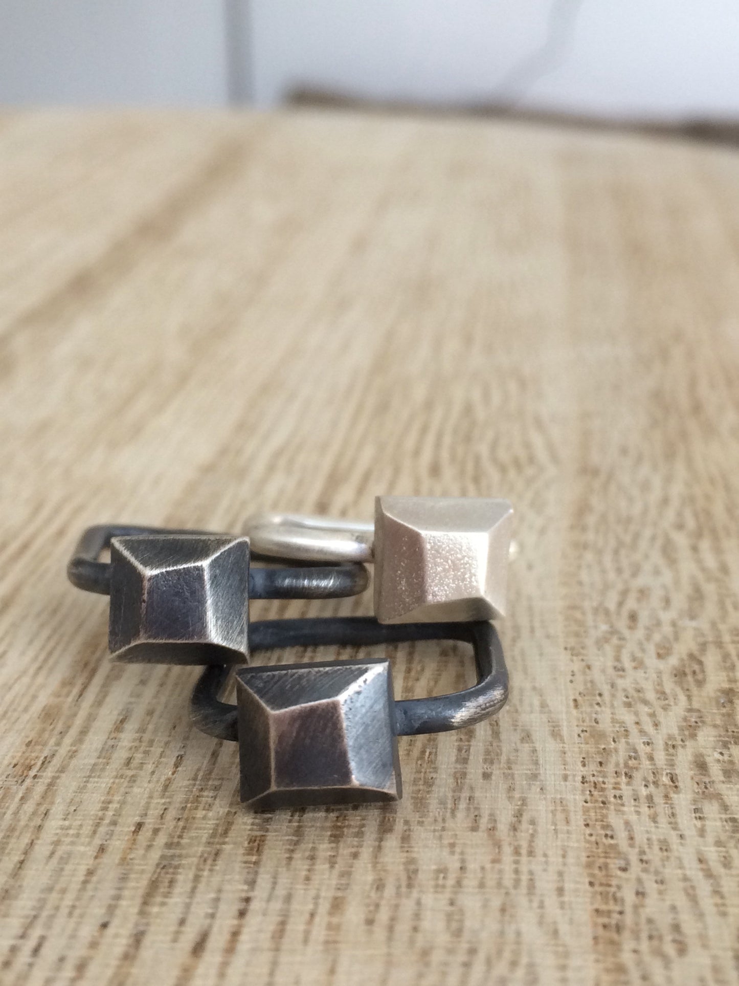 Cube in dimension / ring