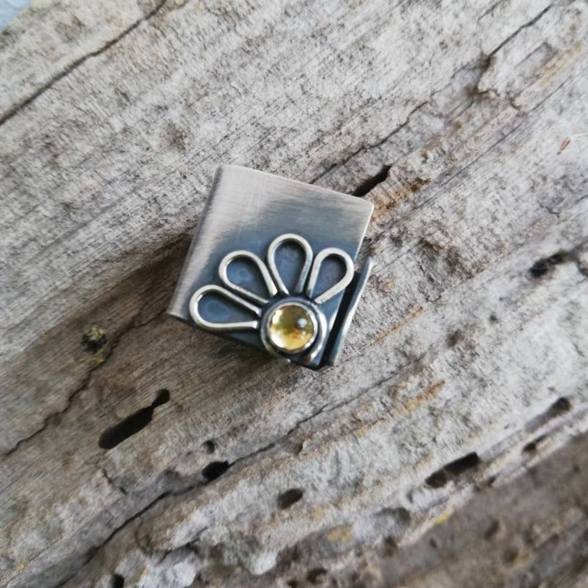 Daisy / citrine / ring