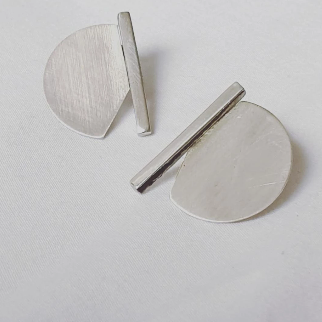 NO / earrings