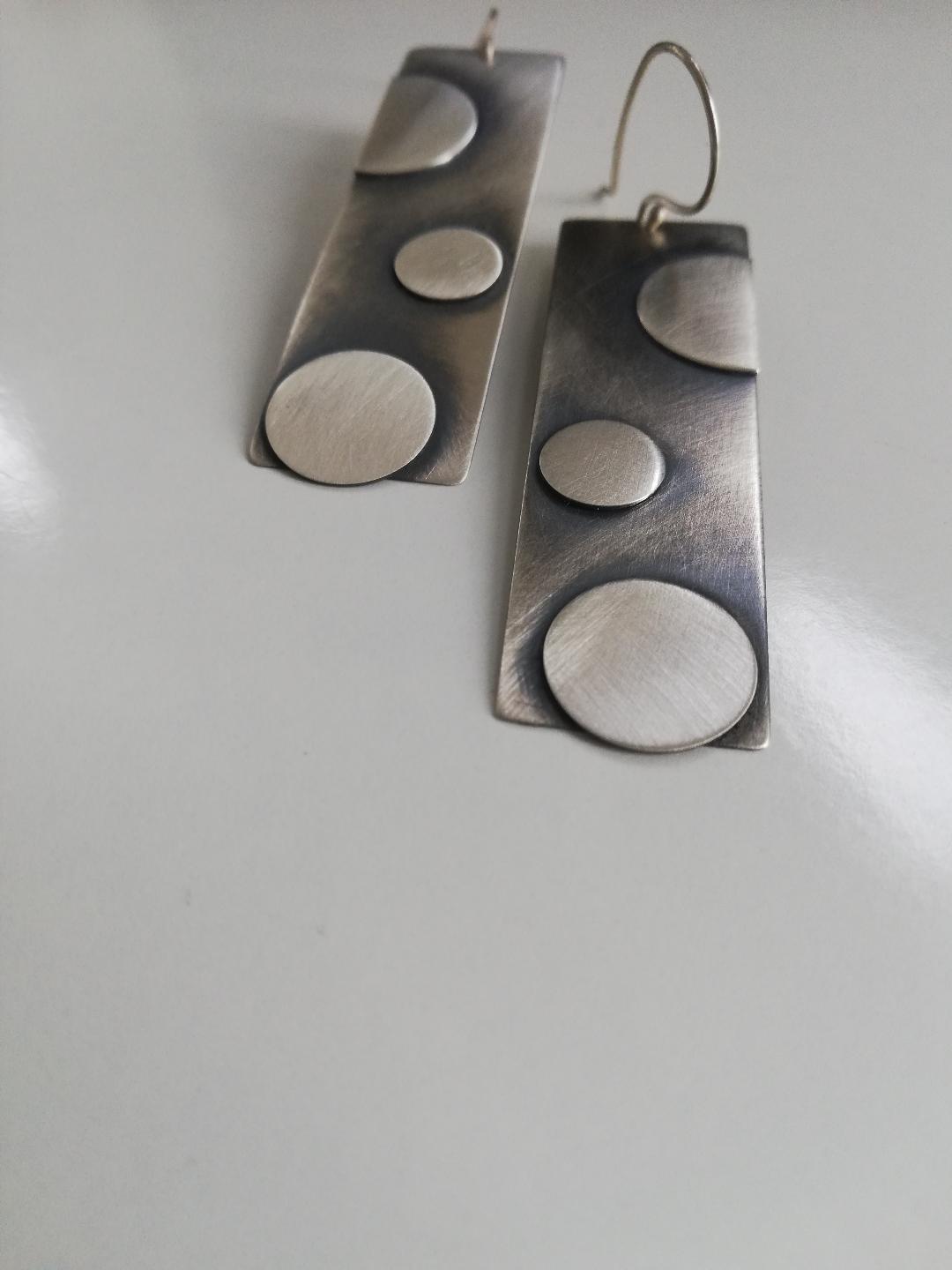 Dots L / earrings