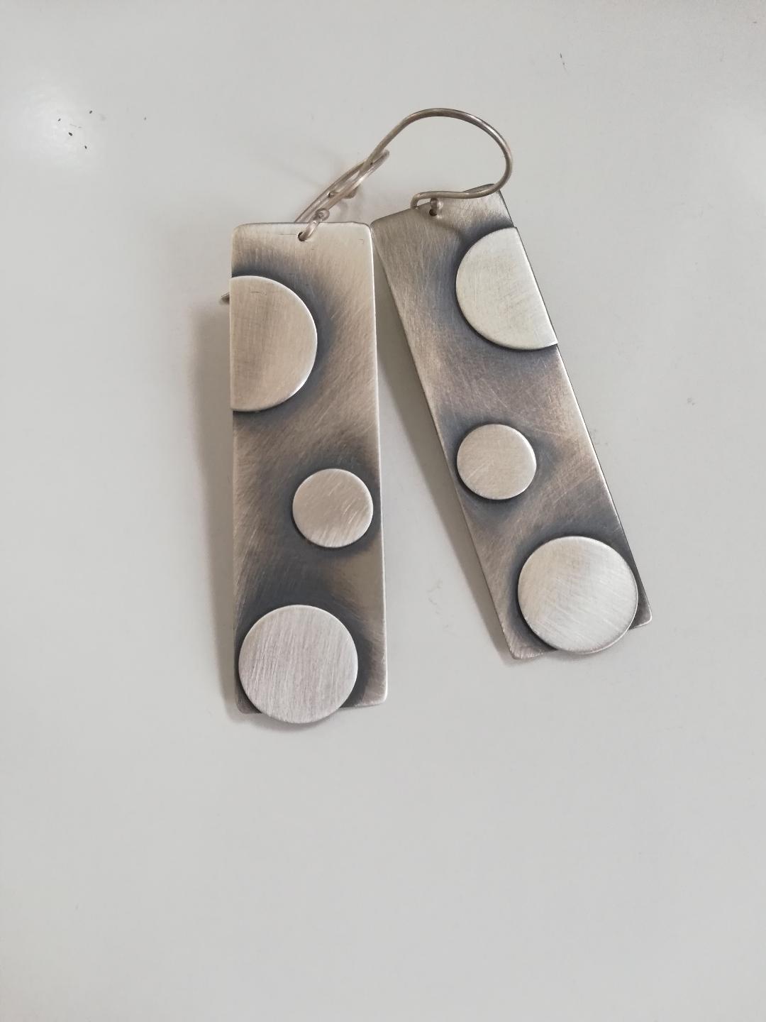 Dots L / earrings