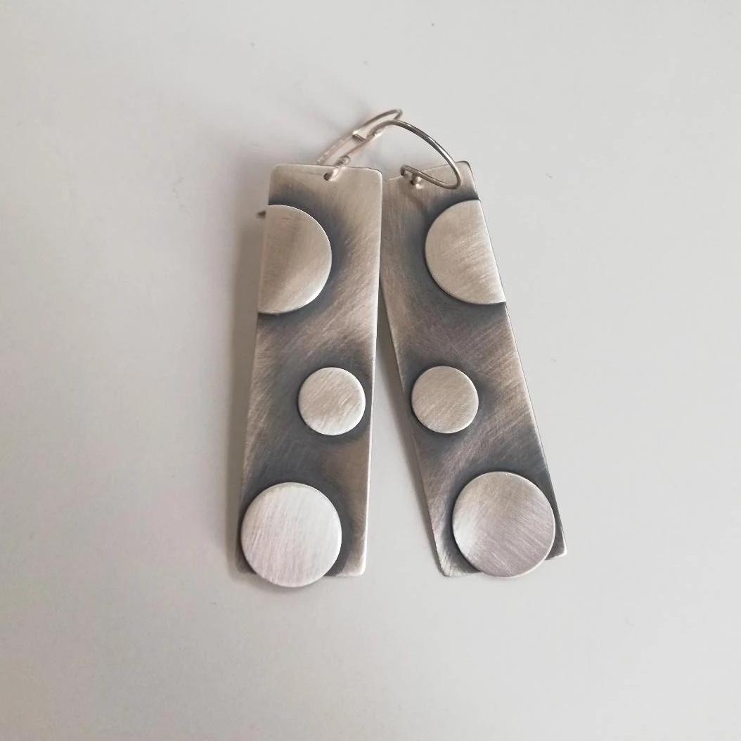 Dots L / earrings